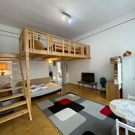 Appartamento Andrassy Adventures Budapest Esterno foto