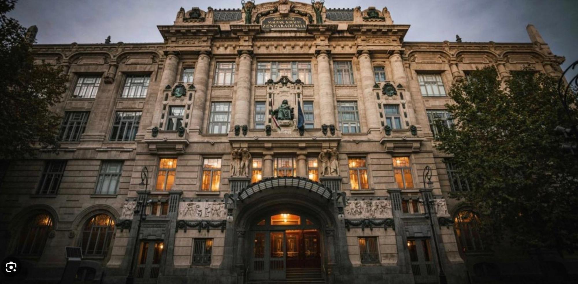 Appartamento Andrassy Adventures Budapest Esterno foto